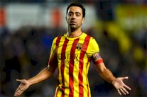 تشافي يتراجع عن المغادرة لأمريكا ويقرر البقاء في برشلونة