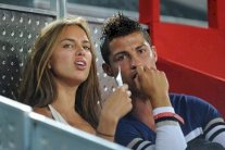إيرينا شايك: كريستيانو رجل رومانسي جداً وأحيانا ليس لطيفاً