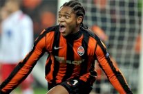 البرازيلي أدريانو يدرس الاستحصال على الجنسية الأوكرانية