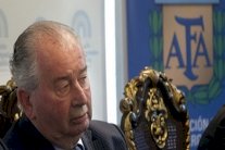 وفاة الربان التاريخي لكرة القدم الأرجنتينية
