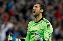 دييغو لوبيز يصرخ في وجه مسؤولي ريال مدريد: أنا أفضل من كاسياس