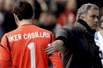 معاناة الحارس الإسباني كاسياس سببها المدرب البرتغالي مورينيو 