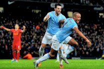 كومباني يقلل من حظوظ ليفربول في المنافسة على الدوري الانكليزي