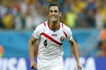 الكوستاريكي أومانيا الى بيرسيبوليس الإيراني