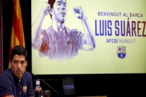 سواريز يعترف باستشارته لاخصائيين بعد عضه كييليني 