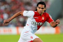 برشلونة رفض فالكاو من أجل عيون سواريز 