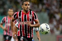 البر ازيلي دوغلاس بيريرا إلى برشلونة لمدة 5 سنوات