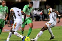 الاتحاد الافريقي رفض نقل مباراة الجزائر ومالي في تصفيات أفريقيا