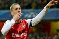 وكيله : يوفنتوس ونابولي لم يتقدمان بأي عرض لبودولسكي هذا الصيف