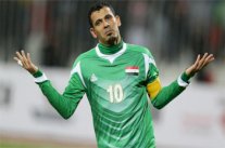 يونس محمود .. لماذا لا يعلن أعتزاله اللعب الدولي !!