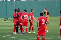 بالصور.. بالوتيلي يبدأ فصول مشاغبته مع ليفربول