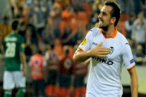 قطبا لندن يتصارعان على موهبة فالنسيا الشابة باكو ألكاسير