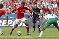 بنفيكا ينفرد بصدارة الدوري البرتغالي