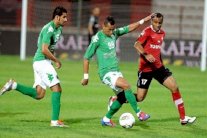 سقوط دراماتيكي للأهلي والوحدة يستعيد صدارة الدوري الإماراتي