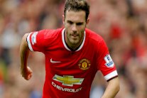 فالنسيا يستهدف إعادة ماتا معاراً مع أحقية الشراء بـ30 مليون باوند