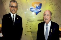 رئيس الاتحاد الآسيوي يعلن دعمه لإعادة انتخاب بلاتر 