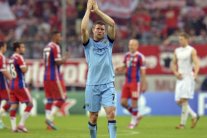 ميلنر يحذر بيليغريني: اللعب أساسياً أو الرحيل عن السيتي