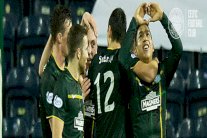 سلتيك يهزم كيلمارنوك ويقلص الفارق إلى نقطة مع أبردين