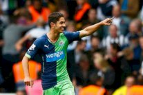 ريال مدريد ينافس أندية إنكليزية على نجم نيوكاسل الشاب