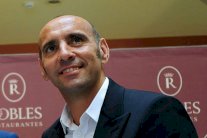 المدير الرياضي لإشبيلية قد يخلف زوبيزاريتا في برشلونة