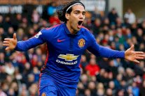 اليوفي يعود لفالكاو ويشعل السباق مع اليونايتد والريال