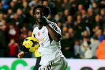 60 مليون باوند تكلفة نقل بوني من سوانسي إلى مان سيتي