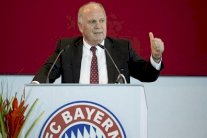 رئيس بايرن السابق طليق حر في النهار وسجين في الليل