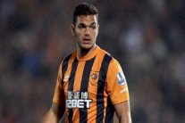 نيس يتوصل إلى اتفاق مبدئي مع بن عرفة