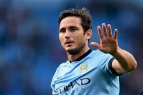 رسمياً.. لامبارد باق مع مانشستر سيتي حتى نهاية الموسم