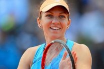 هاليب وبازينسكي إلى نهائي دورة شينزين