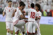 حلم الأبيض الإماراتي في استراليا عالق بخمسة لاعبين