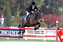 سيطرة إماراتية على البطولة الخامسة لدولية قفز الحواجز