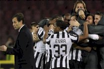 اليوفي يعبر نابولي وقمة العاصمة تنتهي بالتعادل 