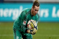 إصابة حارس شالكه في الركبة اليمنى