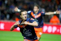 الإصابة تبعد المغربي ايت فانا عن مونبلييه لأسابيع عدة