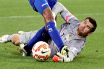 ليفربول يرغب بضم حارس أستراليا بعد تألقه في كأس آسيا