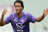 مفاوضات تشلسي لضم نجم الفيولا كوادرادو انطلقت في لندن