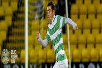 سلتيك يضرب بخماسية ويستعيد صدارة الدوري الأسكتلندي