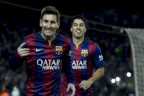 ميسي يقود برشلونة لفوز هام على أتلتيكو في كأس إسبانيا