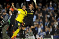 مان يونايتد يخطط للجمع بين فالديس وزميله السابق ألفيس