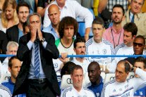 مدير تشلسي يناشد مورينيو ضرورة تفهم جماهير البلوز