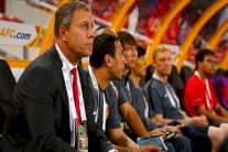 مدرب الصين يطالب بتكنولوجيا خط المرمى