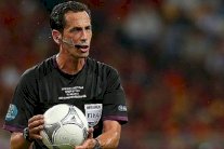 الحكم البرتغالي بدرو بروينسا يعلن اعتزاله