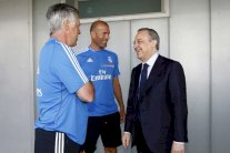 بيريز يرفض رحيل زيدان ويتمسك به كخليفة أول لأنشيلوتي