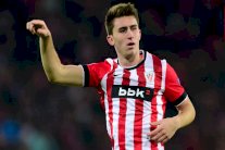 ريال مدريد يستهدف التوقيع مع هدف برشلونة في خط الدفاع