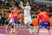 مطالبة بإقالة مدرب تونس واستقالة مدير المنتخبات