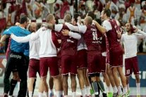 قطر تتابع مغامرتها الرائعة وفرنسا تُفقد إسبانيا لقبها