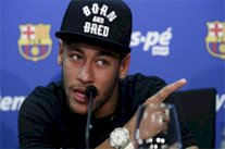 نيمار يشيد بميسي ويرد على كرويف ويطالب بإيقاف رونالدو