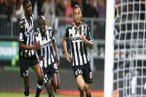 انجيه إلى المركز الثاني في بطولة فرنسا وليون خامساَ