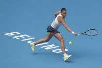 بينيتا إلى ثاني أدوار بكين وكفيتوفا تودع مبكراً